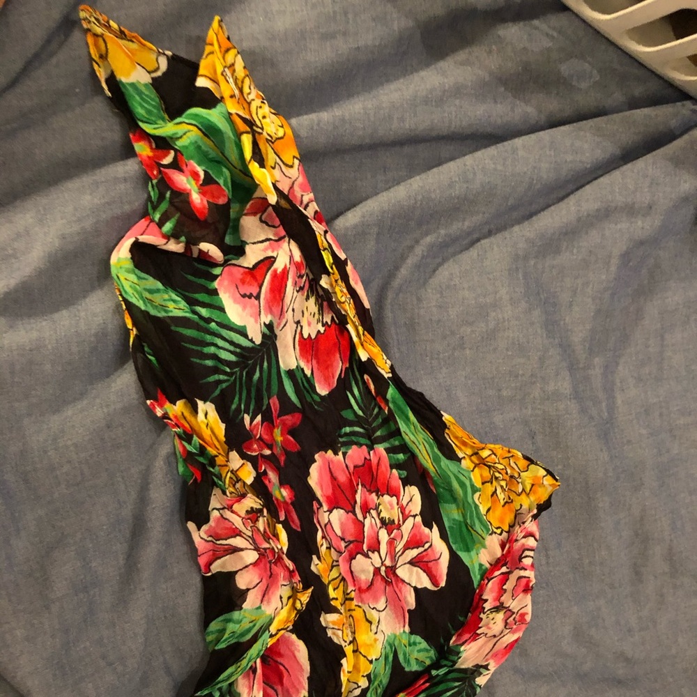 Floral neck scarf